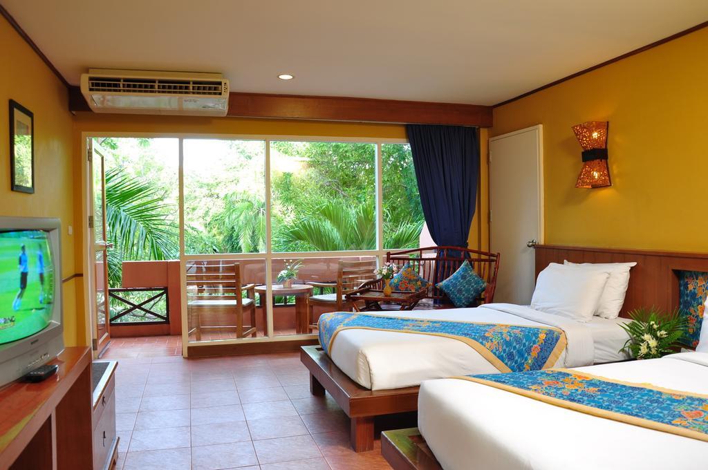 Loma Resort & Spa Pattaya Quarto foto